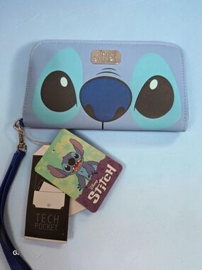 Disney Blue Stitch Face Zip Wallet Wristlet Phone Case NWT